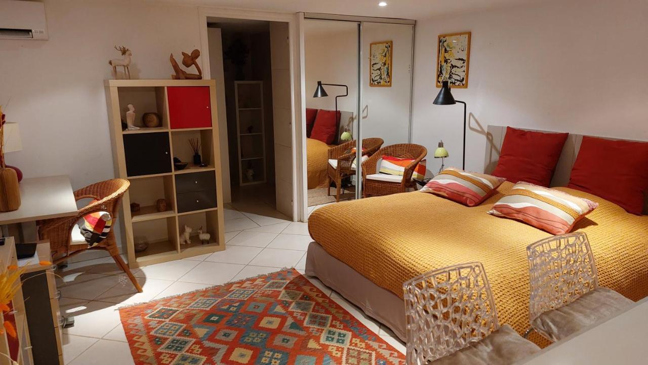 Studio Independant Pres Du Centre Ville Nîmes Dış mekan fotoğraf